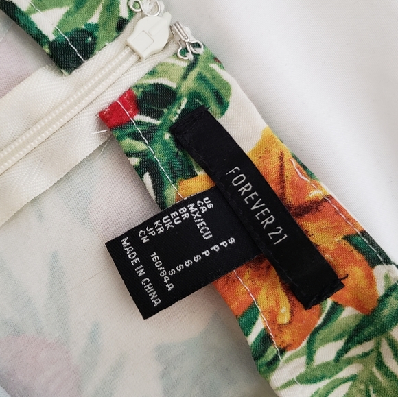 TROPICAL BODYCON DRESS - Picture 3 of 3